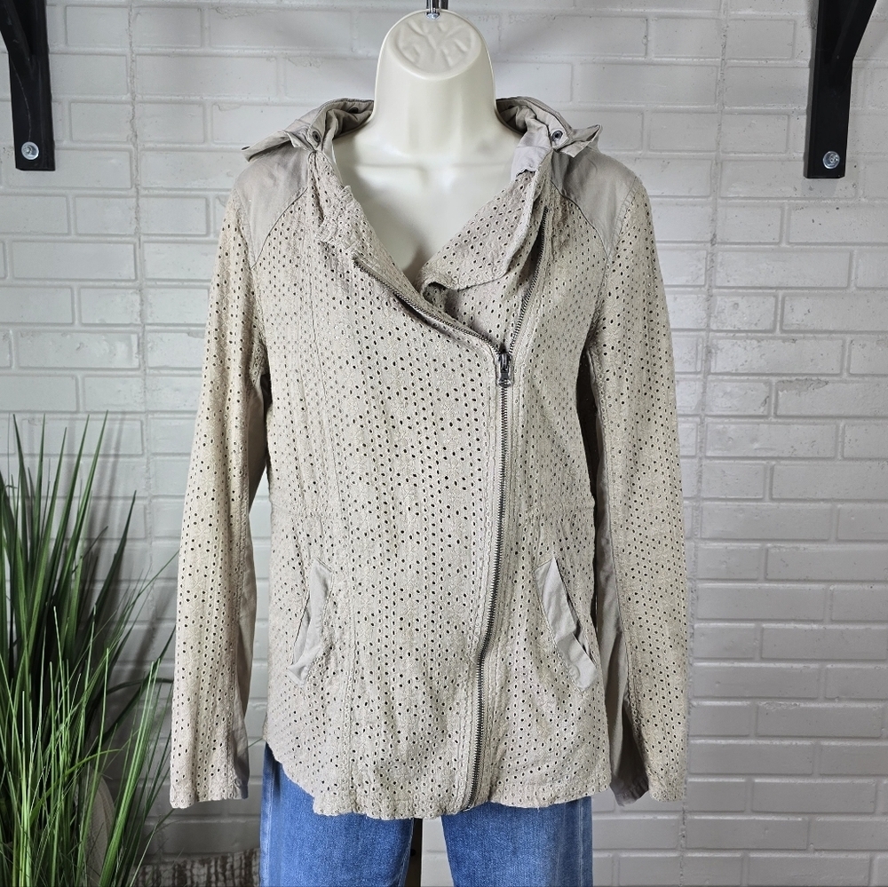 Me Jane Beige Embroidered Eyelet Jacket Small